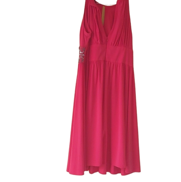 RM Richard's Dress - Picture 3 of 3